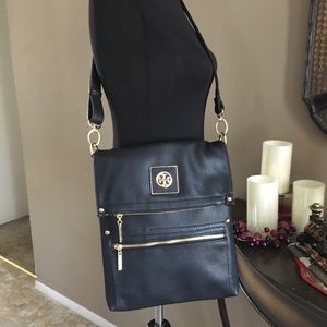 INSPIRED VEGAN LEATHER MESSENGER HANDBAG